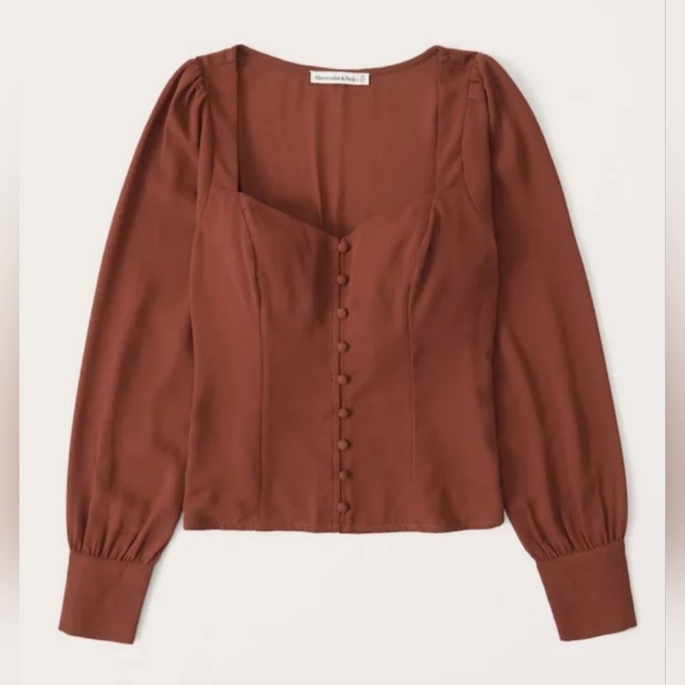 A&F Apricot Sweetheart Blouse with Buttons